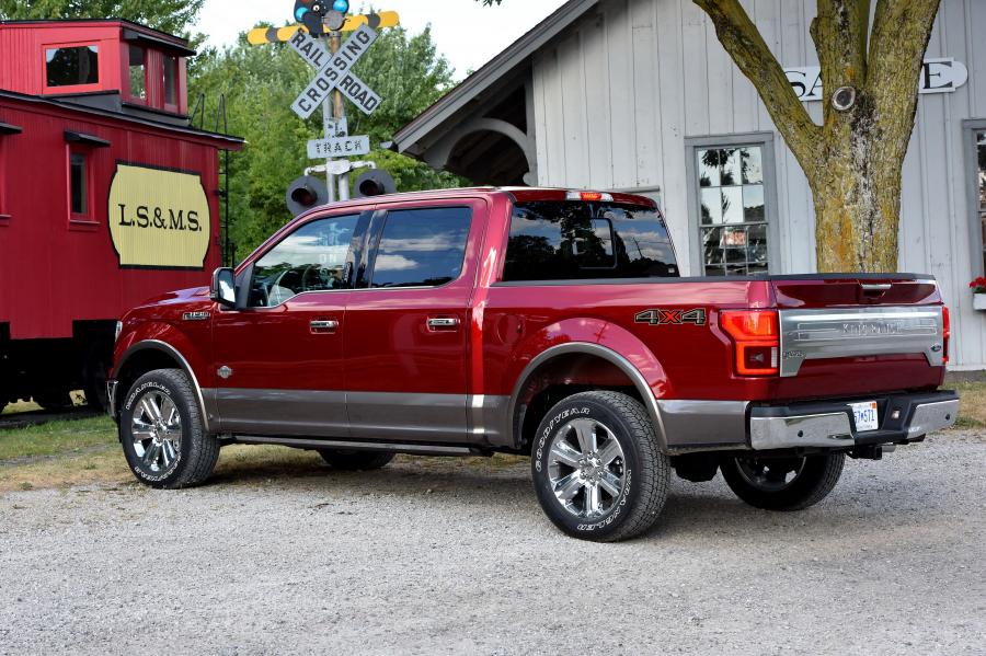  Ford F-150 King Ranch SuperCrew 2017 года  (фото 4 из 5)